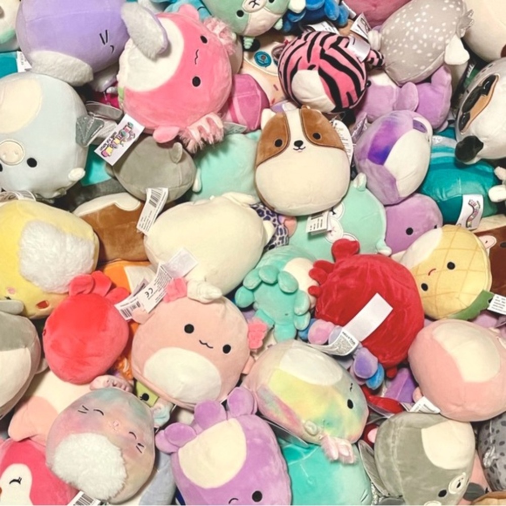 🎉4 SQUISHMALLOW SURPRISE 5”